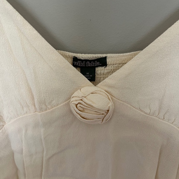 Cream Cami Top with Flower - Picture 2 of 4